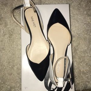 New Nine West Flat, Black and Cream ..never worn